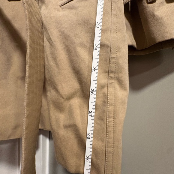 Burberry Long Trench Coat Colour: Honey
Coat Length: Long Size: USA 4 - Picture 12 of 12